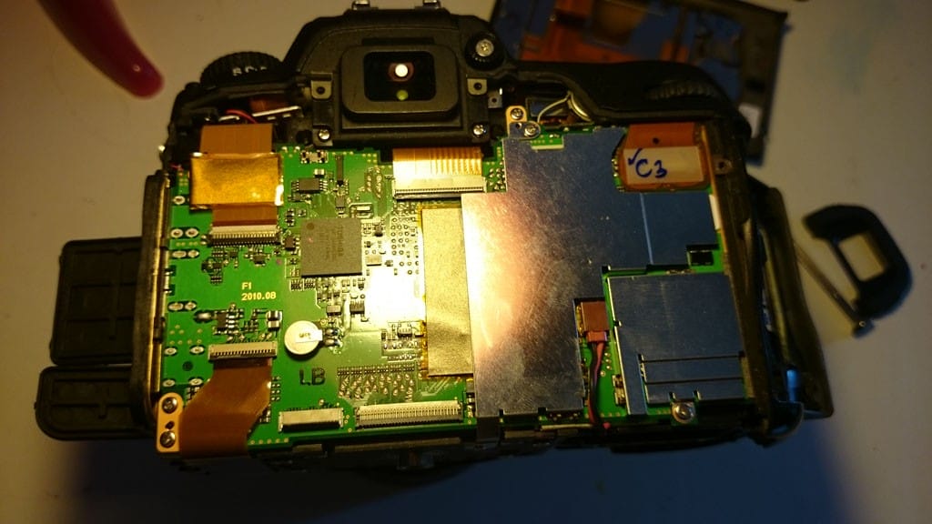 4 De achterkant Nikon D7000 5